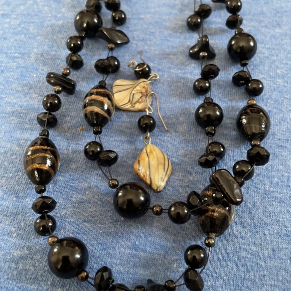 Handmade earrings - Picture 3 of 4